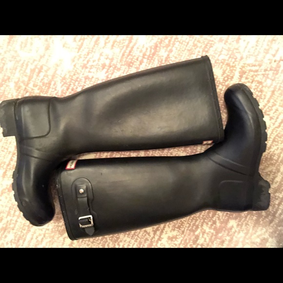 Hunter Rain-boots. - Picture 1 of 6